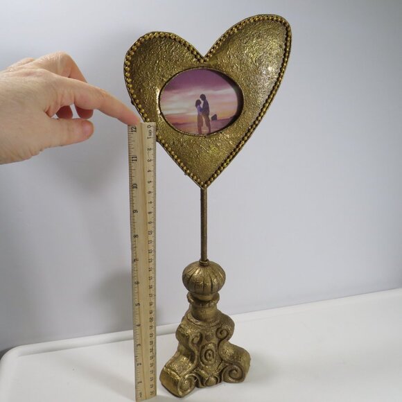 Warm gold pedestal heart frame w weighted bottom & metal top HEAVY about 2 pound - Picture 1 of 7